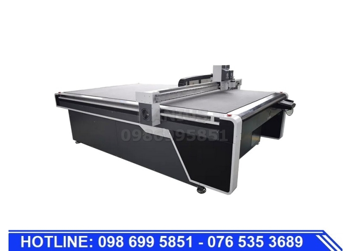 Máy cắt CNC mút xốp